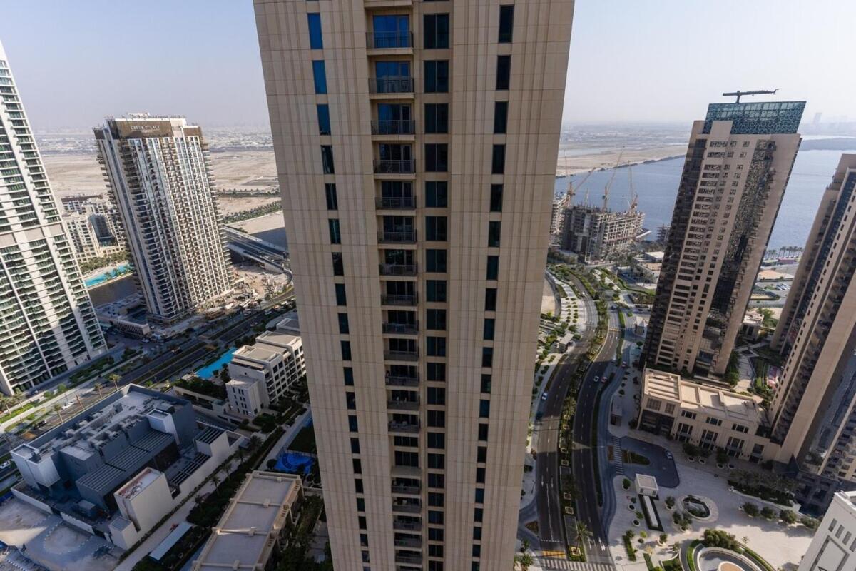 Harbour Views Tower L High Floor L Next To Park L Fits 2 Appartement
